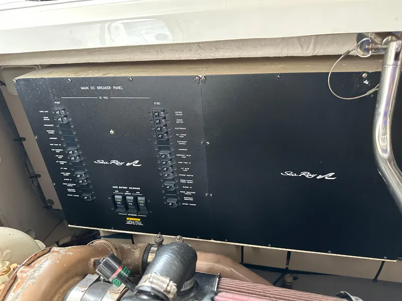 Slide: The Image of Sea Ray 420 Sundancer 2003 - 96