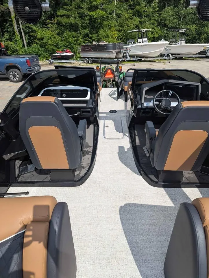 Slide: The Image of Interior of 2025 Berkshire 25 Sport RFX9-DC boat with dual helm seats. - 15
