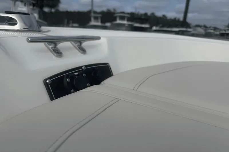 Slide: The Image of Boston Whaler 150 Montauk 2025 - 9