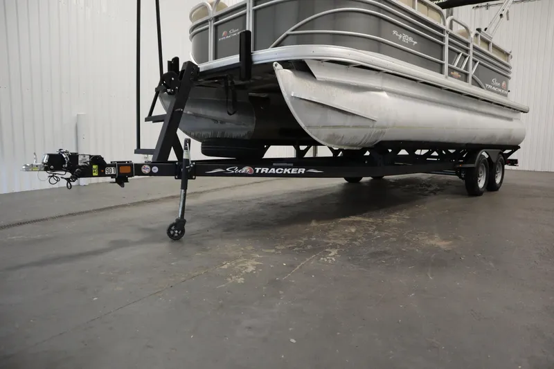 Slide: The Image of Tracker 20 DLX PARTY BARGE 2023 - 50