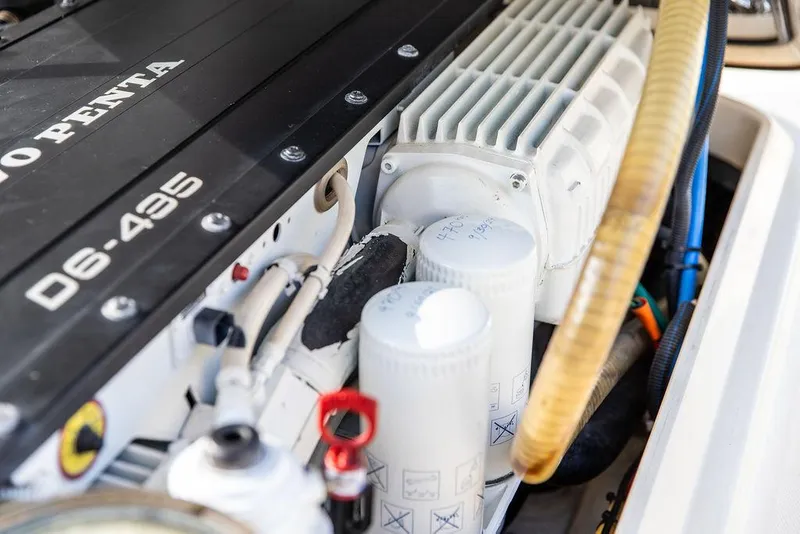 Slide: The Image of Hinckley Talaria 29 C 2014 - 79