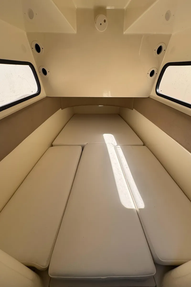 Slide: The Image of Scout 345 XSF 2011 - 52