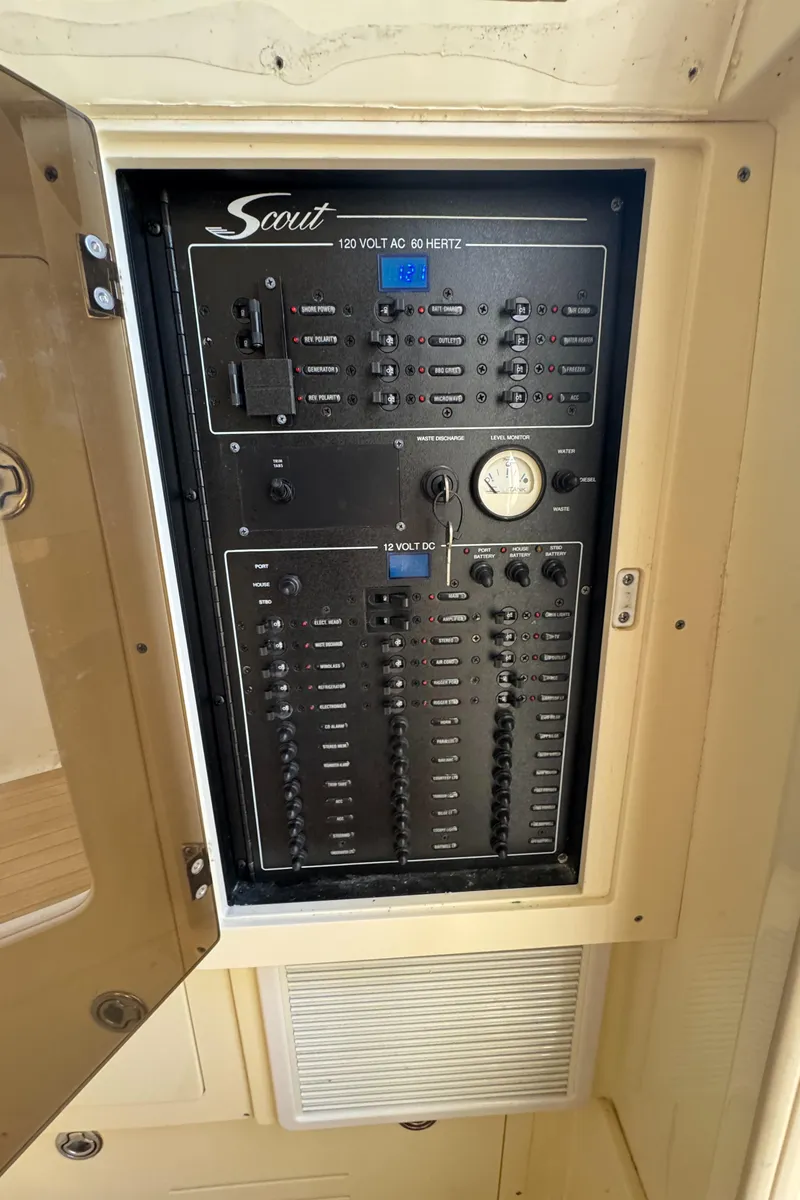 Slide: The Image of Scout 345 XSF 2011 - 54