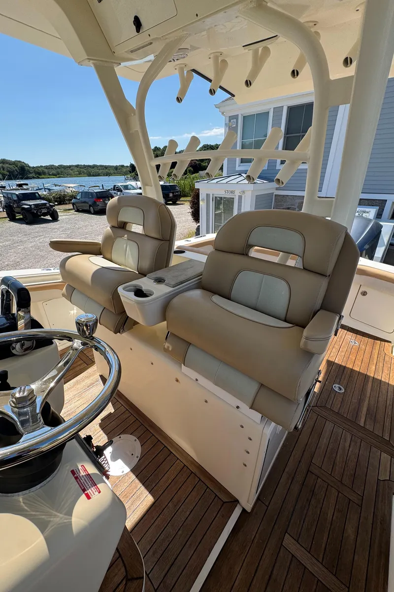 Slide: The Image of Scout 345 XSF 2011 - 60