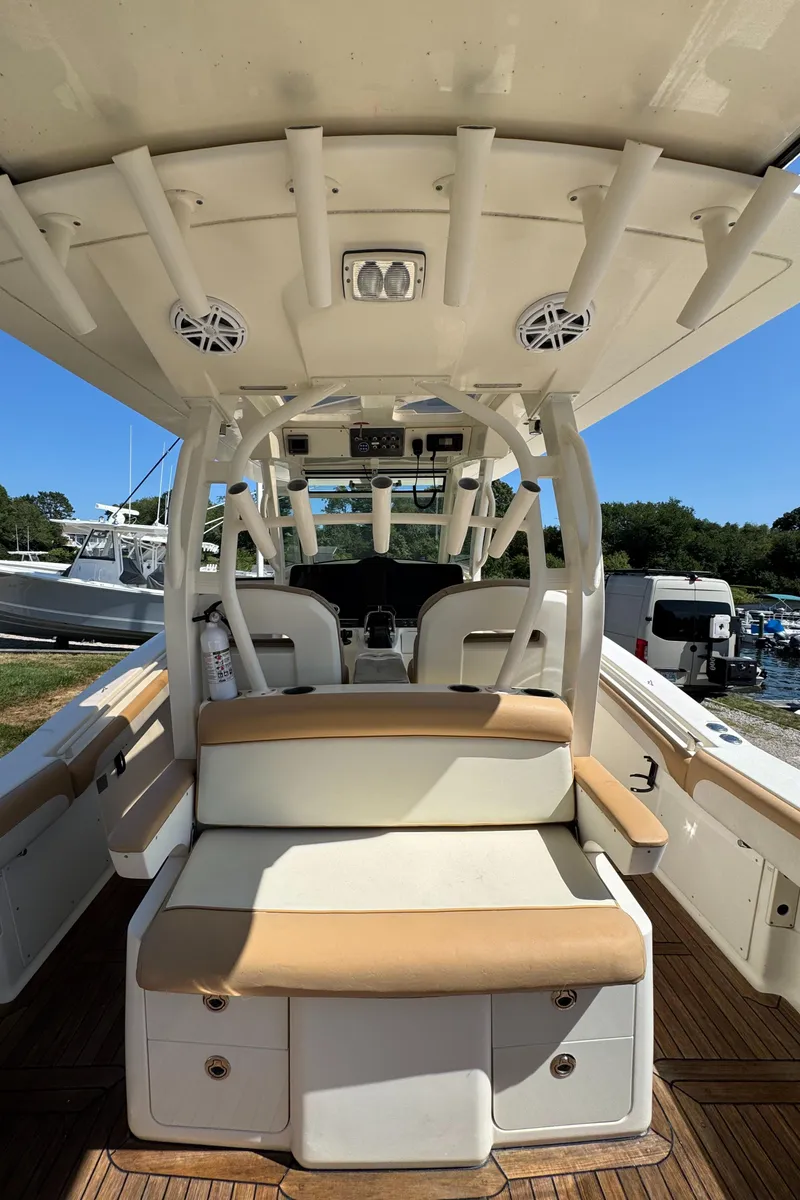 Slide: The Image of Scout 345 XSF 2011 - 64