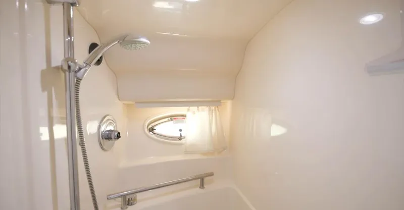 Slide: The Image of Sea Ray 40 Sundancer 2007 - 50