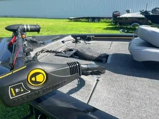 Slide: The Image of 2016 Tracker Pro Team 195 TXW boat deck with trolling motor and seating. - 17