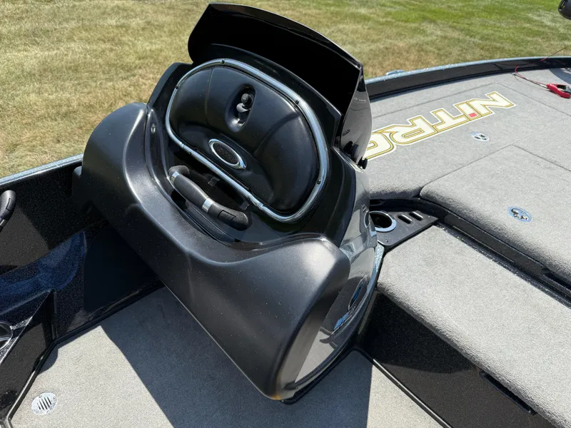 Slide: The Image of 2019 Nitro Z21 boat with open storage compartment on deck. - 11