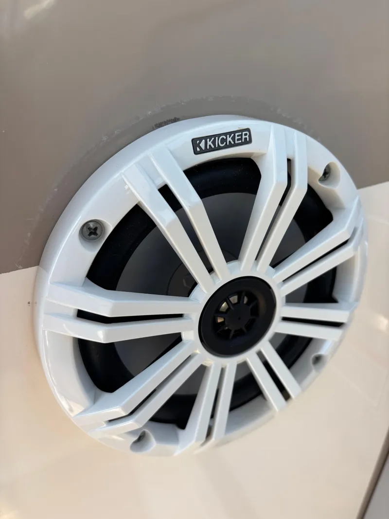 Slide: The Image of Kicker speaker on 2004 Sea Ray 320 Sundancer boat, close-up view. - 44