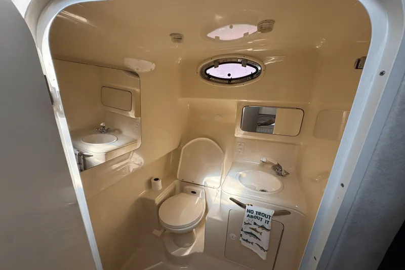 Slide: The Image of Sea Ray 330 Express Cruiser 1997 - 24