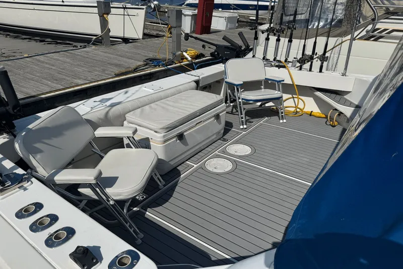 Slide: The Image of Sea Ray 330 Express Cruiser 1997 - 3