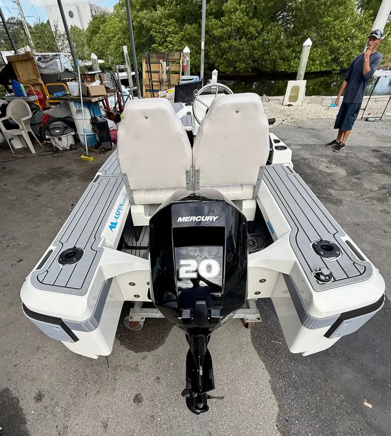 Slide: The Image of Aspen Carbon Cat T11C 2025 - 7