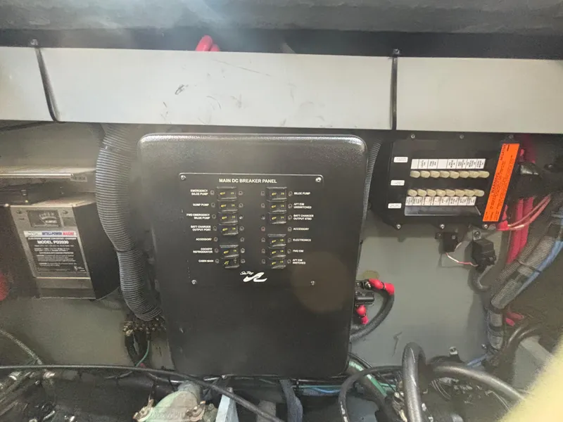 Slide: The Image of Sea Ray Sundancer 320 2004 - 55