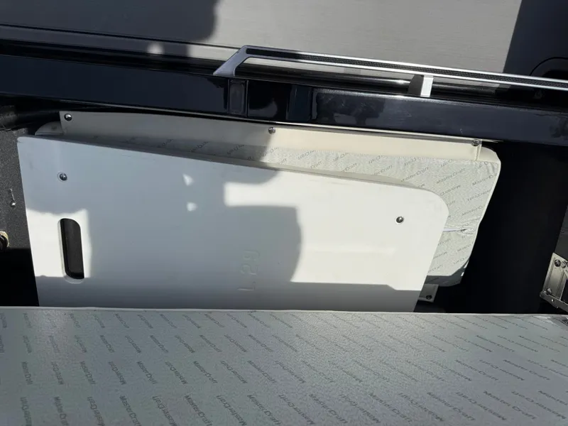 Slide: The Image of MasterCraft XStar 2019 - 12