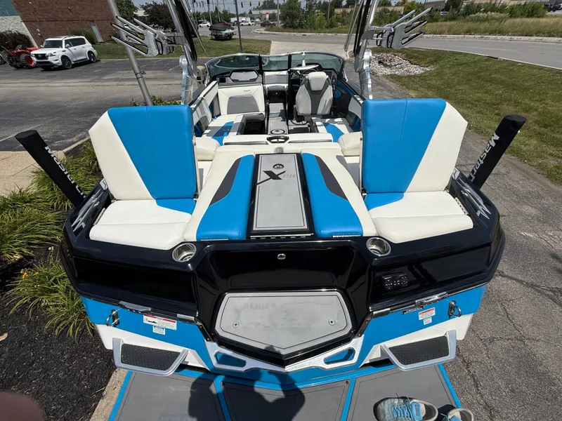 Slide: The Image of MasterCraft XStar 2019 - 20