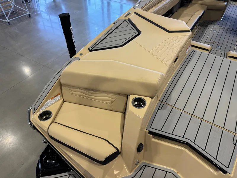 Slide: The Image of Nautique Super Air Nautique G25 2025 - 12