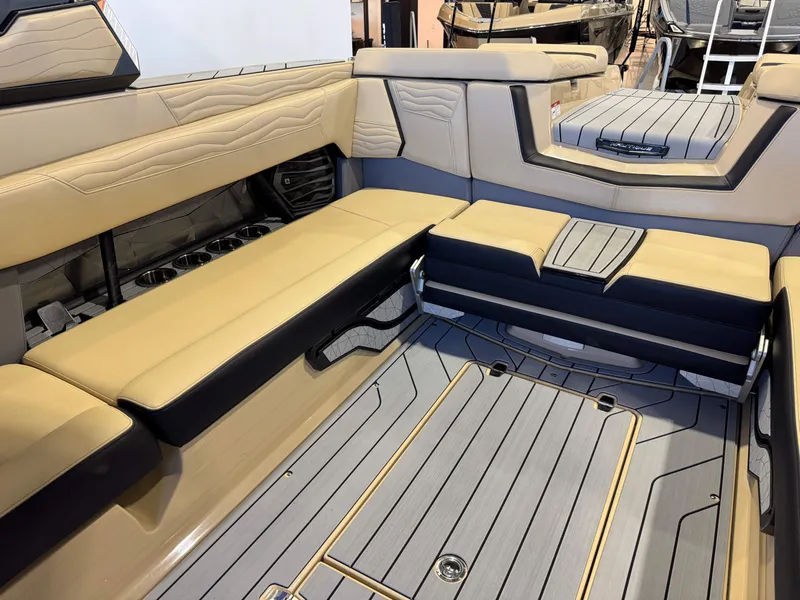 Slide: The Image of Nautique Super Air Nautique G25 2025 - 15