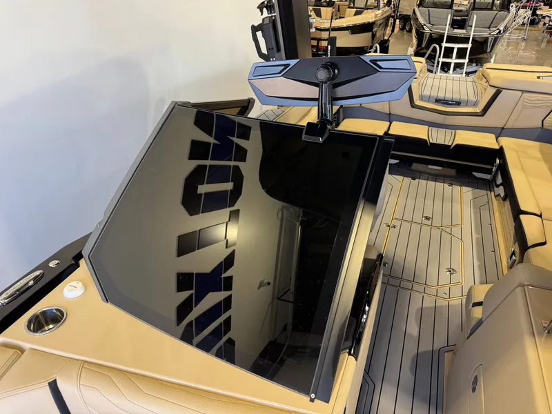 Slide: The Image of Nautique Super Air Nautique G25 2025 - 19