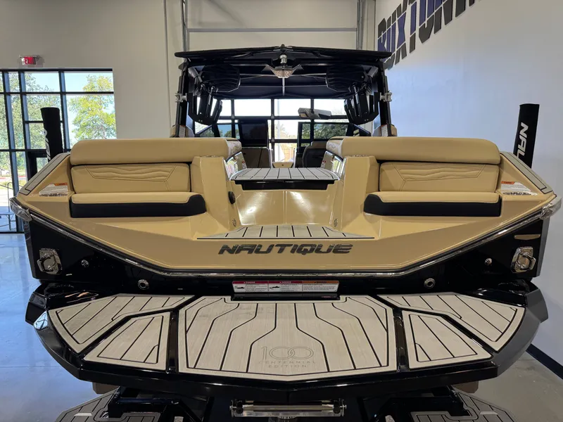 Slide: The Image of Nautique Super Air Nautique G25 2025 - 8