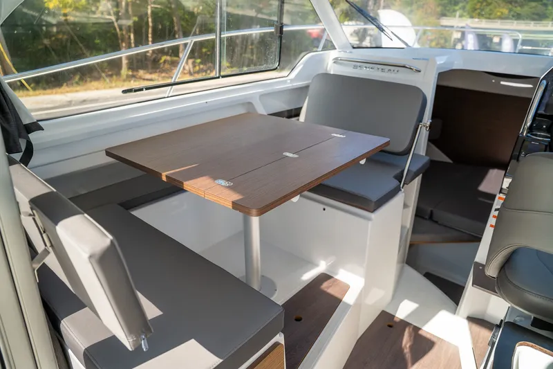 Slide: The Image of Beneteau Antares 8 V2 2024 - 11