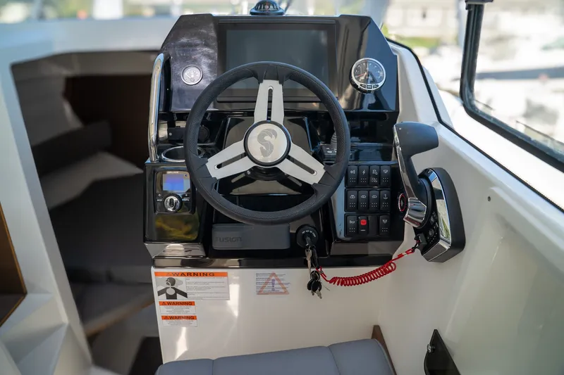 Slide: The Image of Beneteau Antares 8 V2 2024 - 15