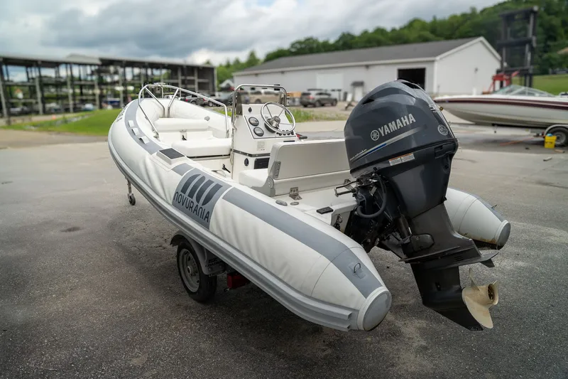 Slide: The Image of Novurania 430 DL 2004 - 6