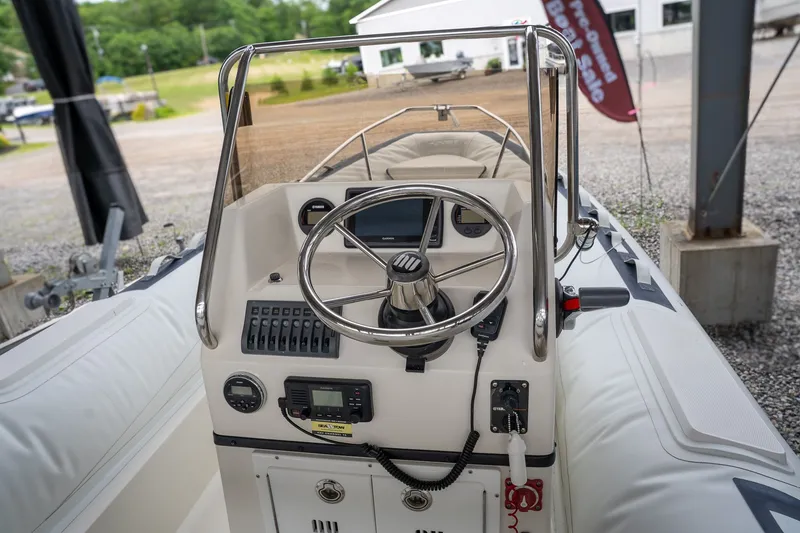 Slide: The Image of Novurania 550DL 2017 - 13