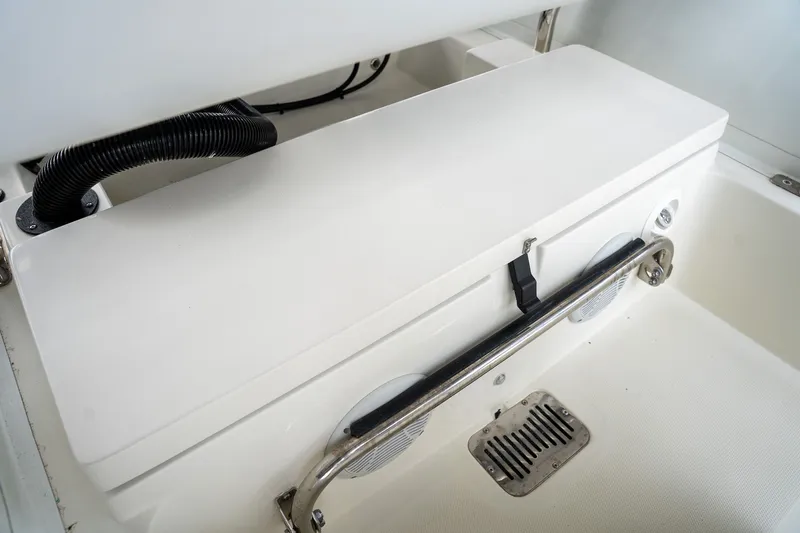 Slide: The Image of Novurania 550DL 2017 - 16