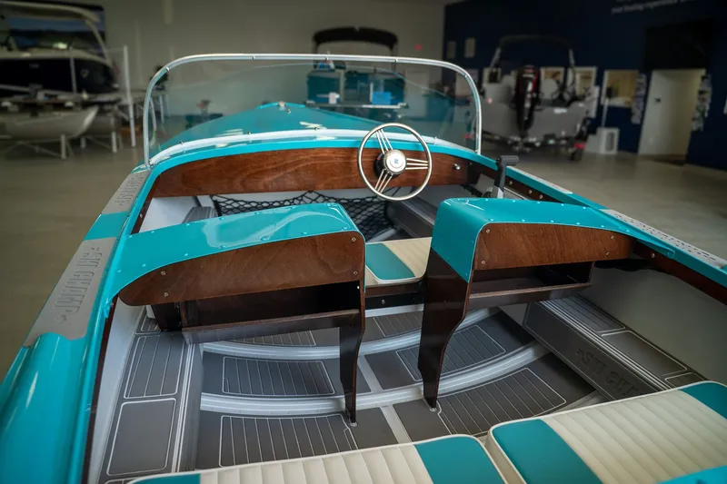 Slide: The Image of Starcraft 57 Ski Champ 2026 - 10