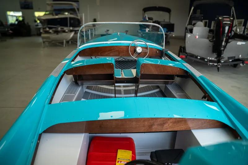 Slide: The Image of Starcraft 57 Ski Champ 2026 - 8