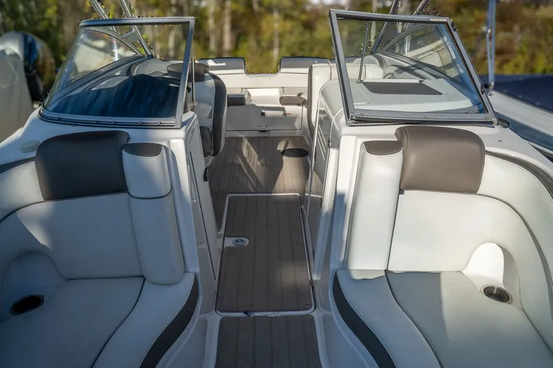 Slide: The Image of Yamaha 242 Limited S 2014 - 12