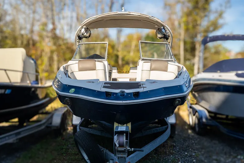 Slide: The Image of Yamaha 242 Limited S 2014 - 4