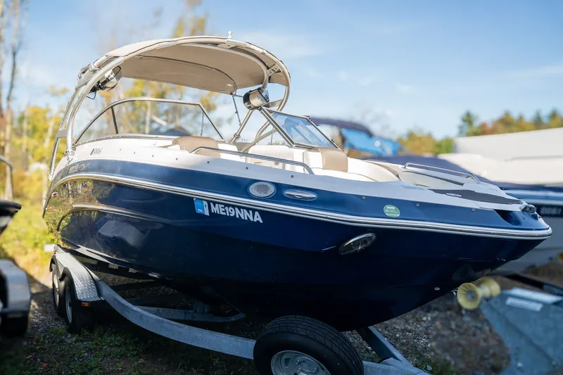 Slide: The Image of Yamaha 242 Limited S 2014 - 5