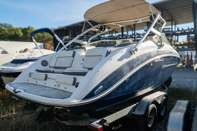 Slide: The Image of Yamaha 242 Limited S 2014 - 6