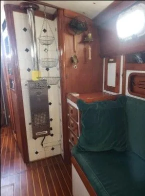 Slide: The Image of Southern Cross 39 1980 - 10