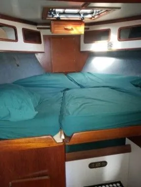 Slide: The Image of Southern Cross 39 1980 - 11