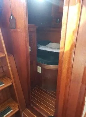 Slide: The Image of Southern Cross 39 1980 - 12