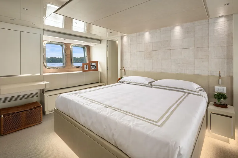 Slide: The Image of Master Stateroom - 20