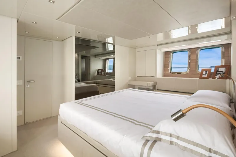 Slide: The Image of Master Stateroom - 24