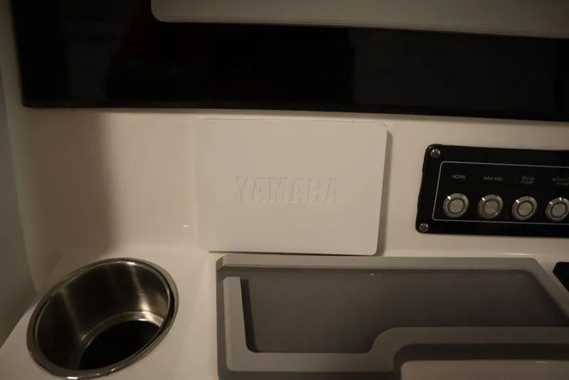 Slide: The Image of Control panel of 2026 Sea Fox 248 Commander boat with Yamaha branding. - 81