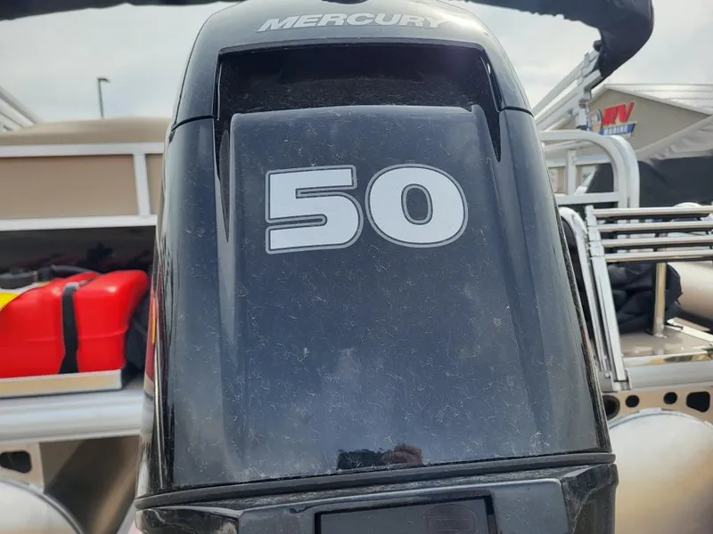 Slide: The Image of Mercury 50 horsepower engine on 2025 Sun Tracker Party Barge 16 DLX pontoon boat. - 18