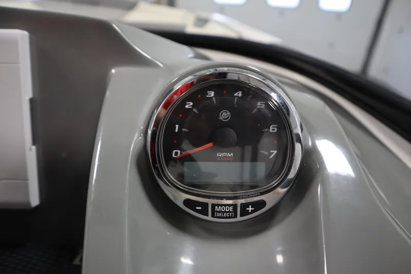 Slide: The Image of Close-up of 2025 Heyday WT Surf tachometer displaying RPM gauge. - 17