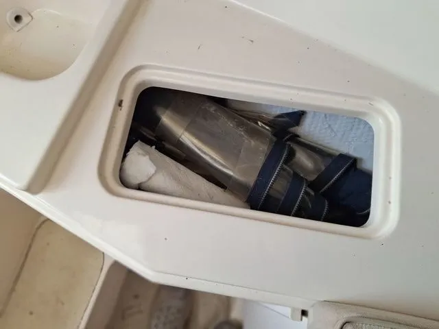 Slide: The Image of Grady-White Journey 258 2006 - 10