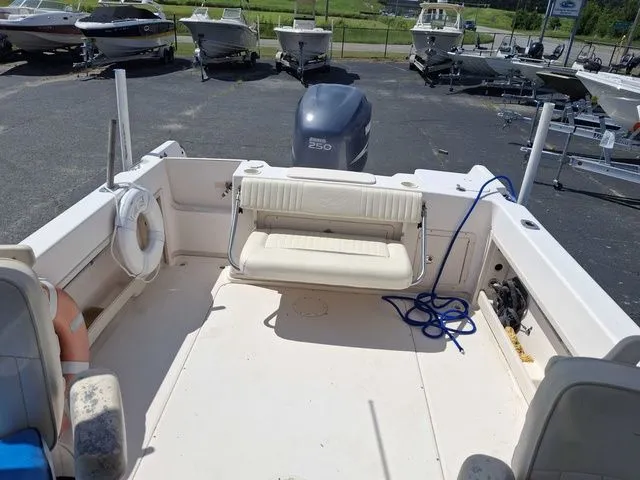 Slide: The Image of Grady-White Journey 258 2006 - 16