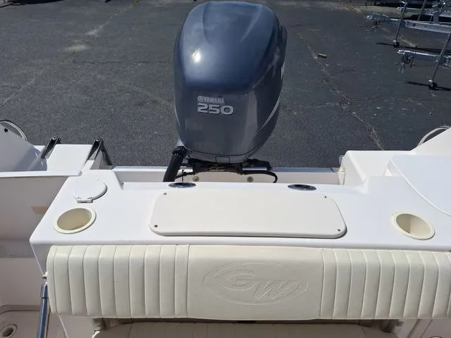 Slide: The Image of Grady-White Journey 258 2006 - 19