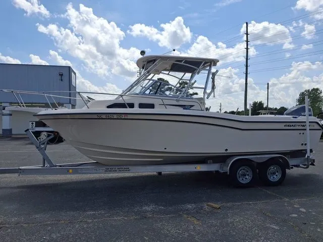 Slide: The Image of Grady-White Journey 258 2006 - 3