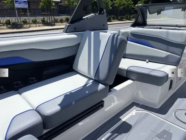 Slide: The Image of Axis Wake Research T220 2025 - 11