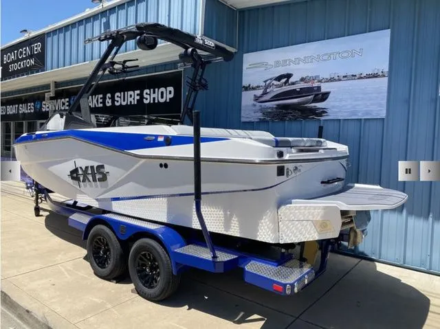 Slide: The Image of Axis Wake Research T220 2025 - 6