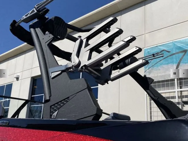 Slide: The Image of Malibu Wakesetter 23 LSV 2025 - 17