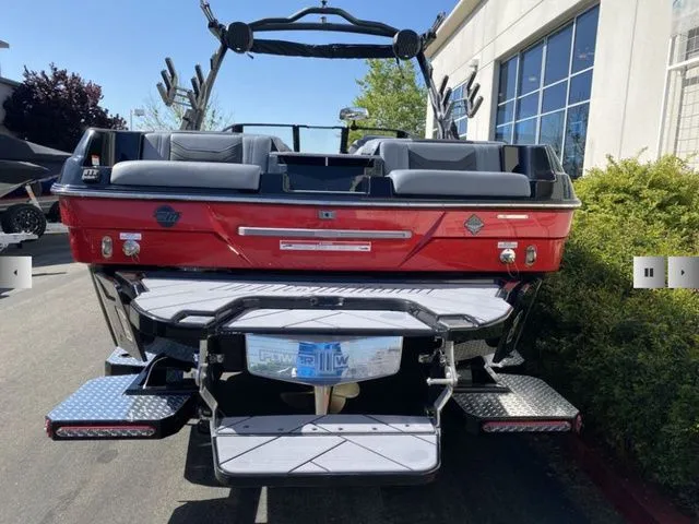 Slide: The Image of Malibu Wakesetter 23 LSV 2025 - 8